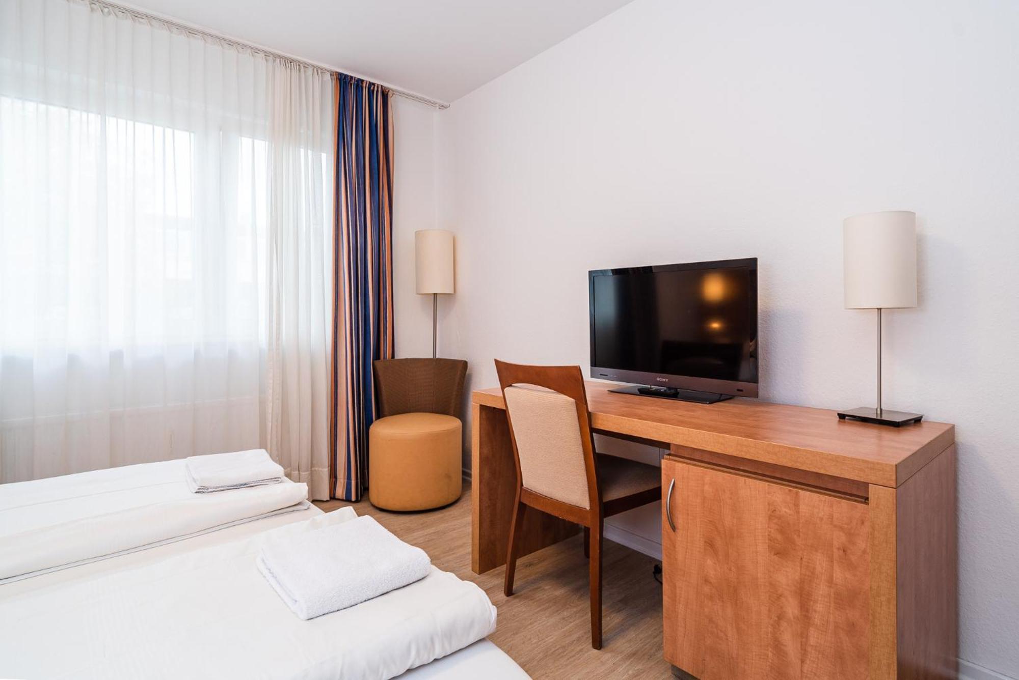 G & L Hotel Dortmund Ngoại thất bức ảnh