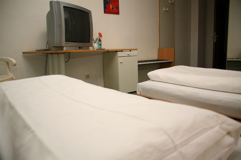 G & L Hotel Dortmund Ngoại thất bức ảnh