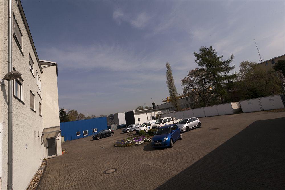 G & L Hotel Dortmund Ngoại thất bức ảnh