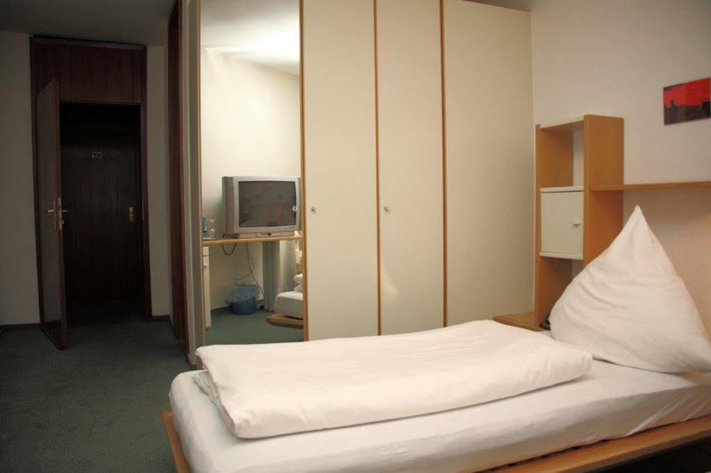G & L Hotel Dortmund Ngoại thất bức ảnh